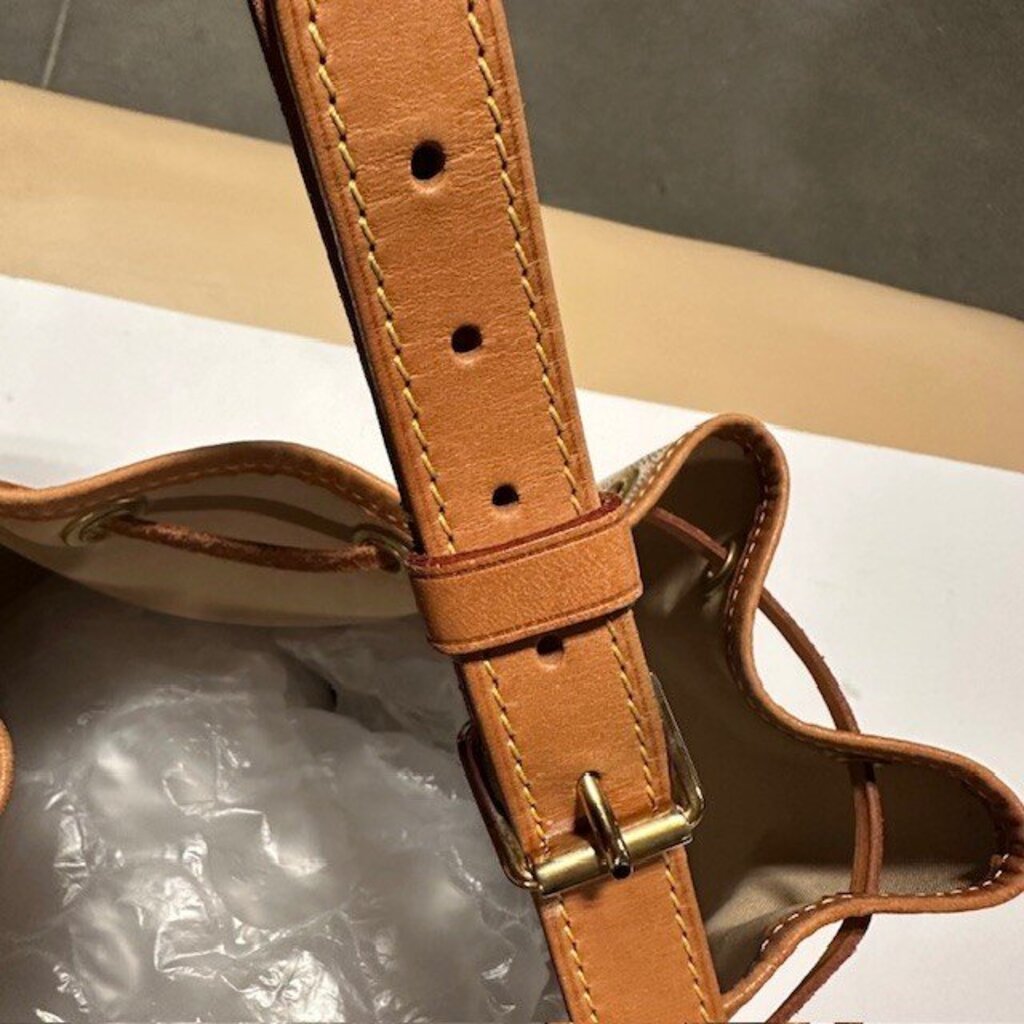 Louis Vuitton Noe Damier Azur Handbag