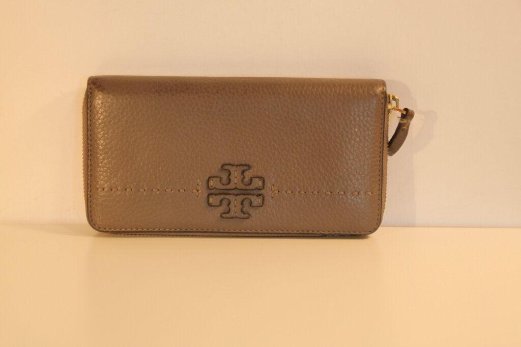 Tory Burch McGraw Pebbled Beige Leather Continental Wallet