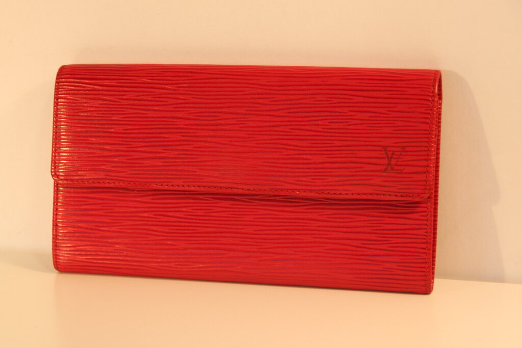 Louis Vuitton Epi Porte Tresor Castilian Red Leather Wallet