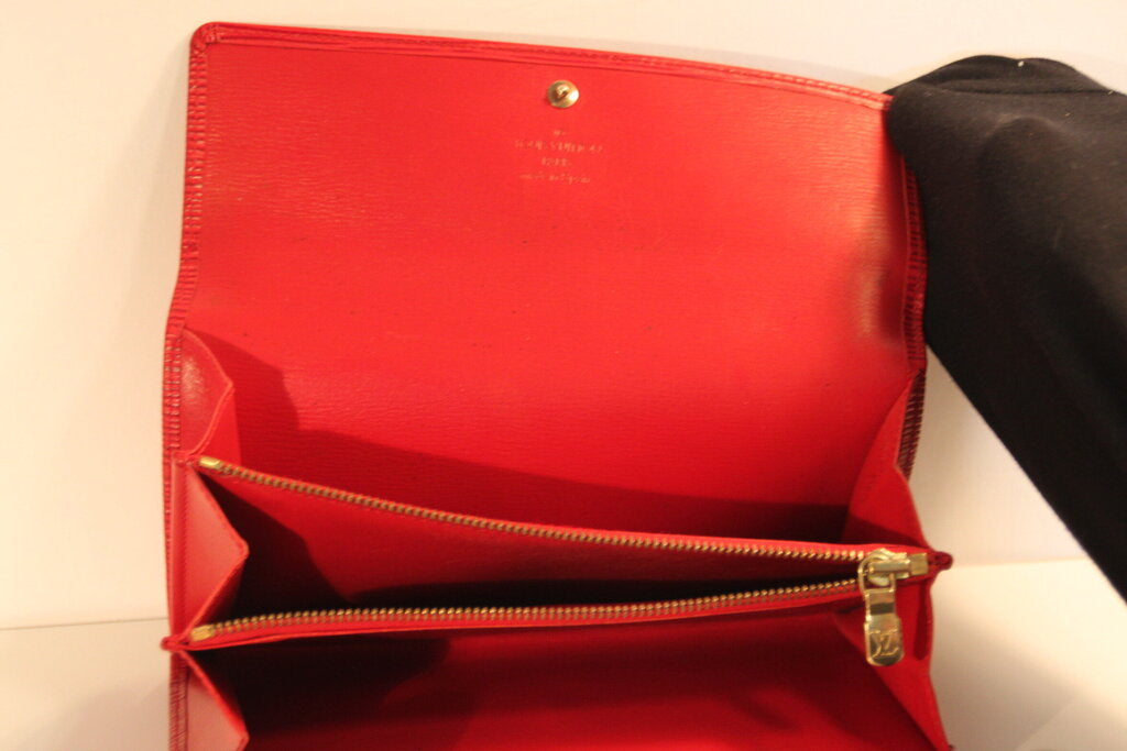 Louis Vuitton Epi Porte Tresor Castilian Red Leather Wallet