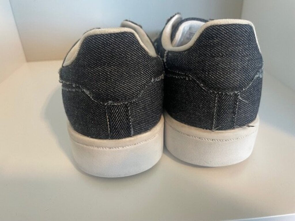 Comme des Garcons Asics Sneakers Size 9