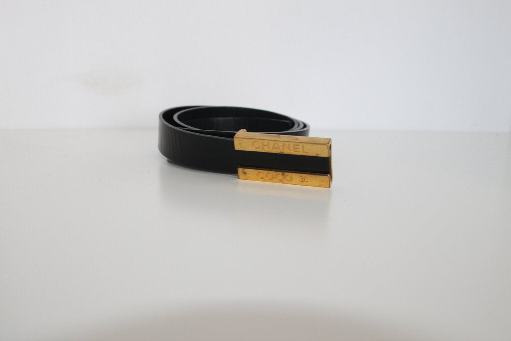 Chanel Vintage Coco Black Patent Leather Bar Belt - 85/34