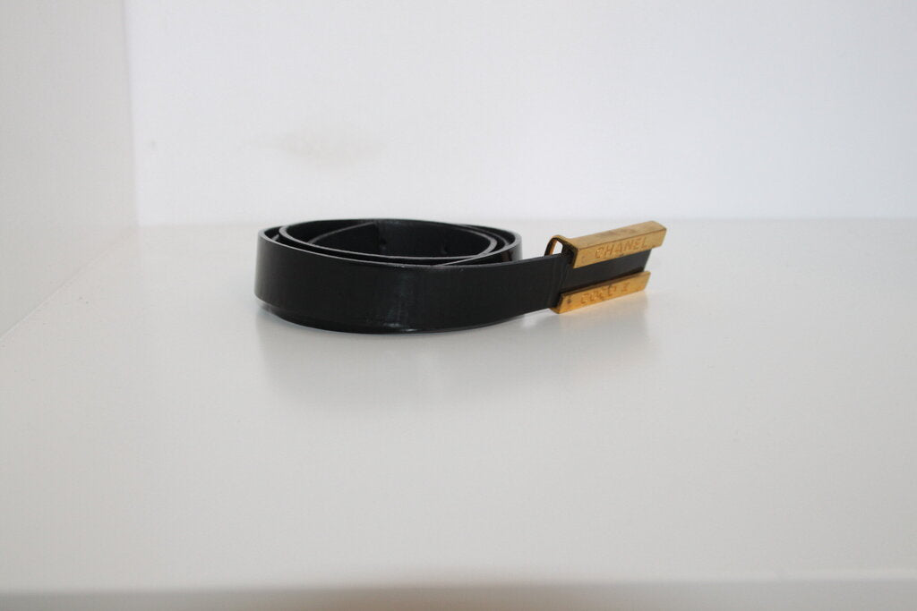 Chanel Vintage Coco Black Patent Leather Bar Belt - 85/34