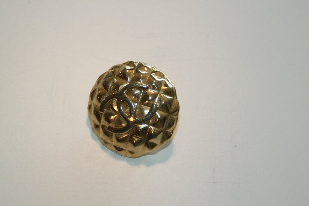 Chanel Vintage Coco Mark Matelasse Clip-On Earring - Single - Gold Tone