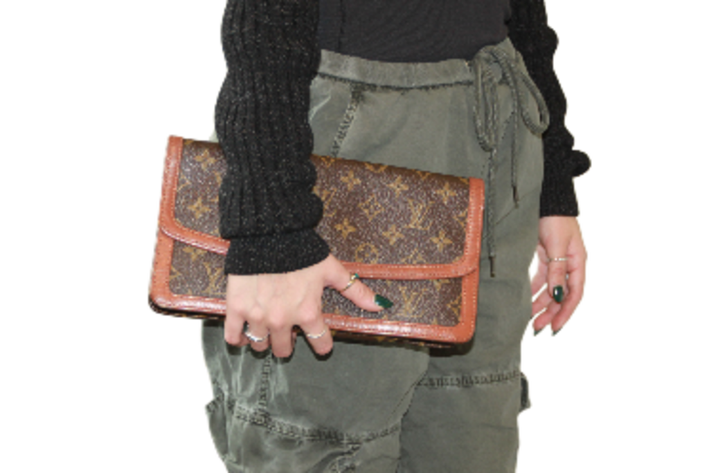 Louis Vuitton Monogram Pochette Dame Clutch