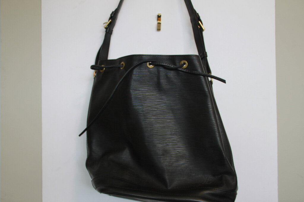 Louis Vuitton Noe Black Epi Leather Bucket Bag