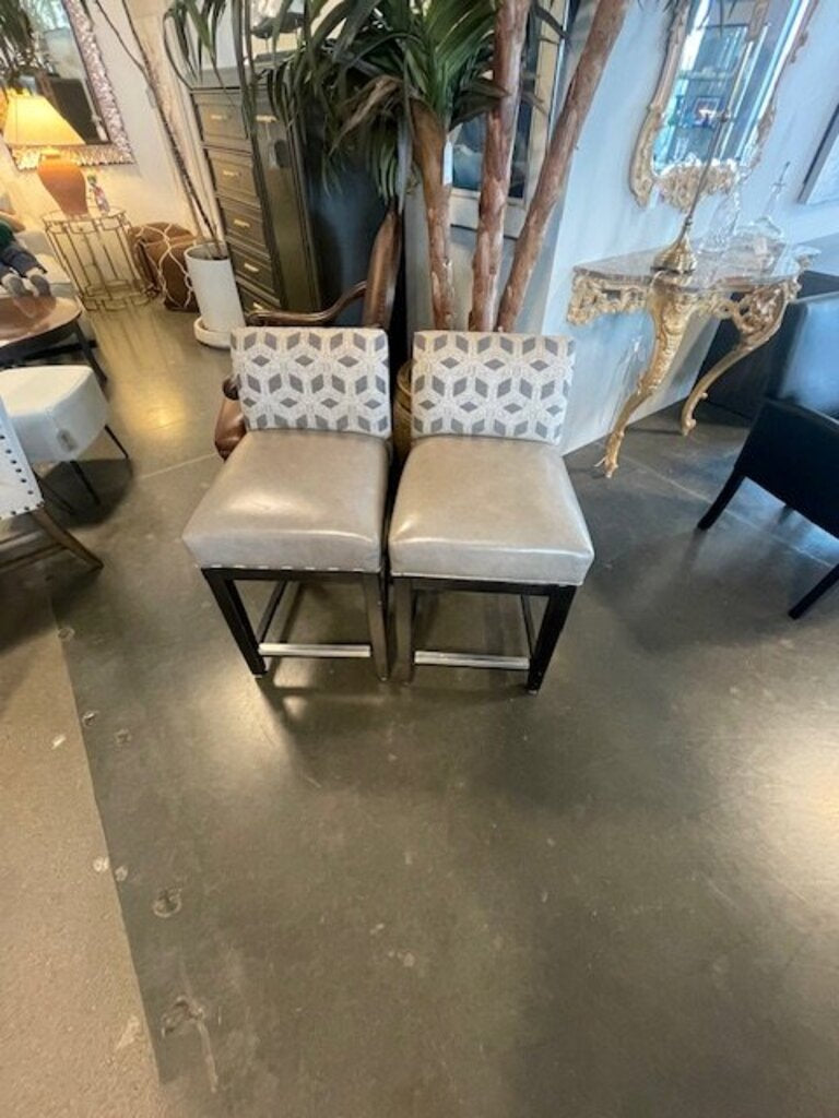 Designmaster Grey Swivel Counter Stools- Pair 18X20X34.5H