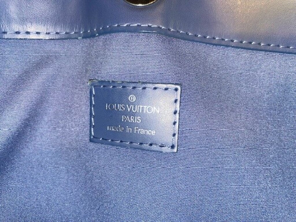 Louis Vuitton Epi Mandara GM Myrtille Epi Leather Tote
