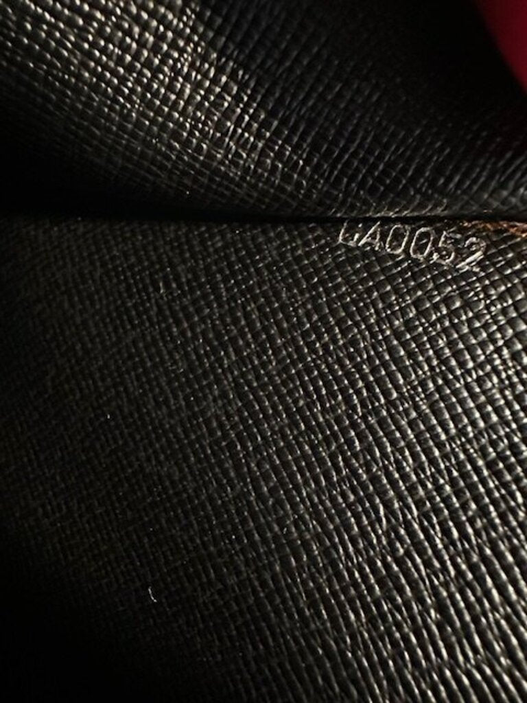Louis Vuitton Selenga Clutch Hand Bag Black Taiga Leather