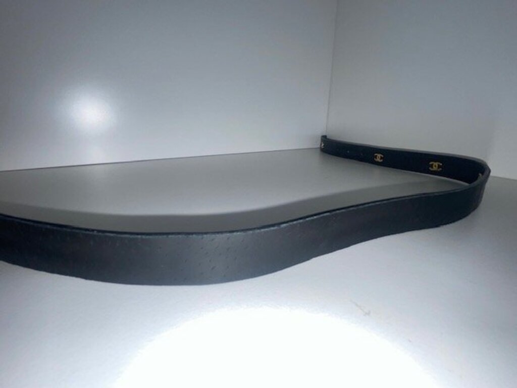 Chanel Vintage 1995 Black Leather Belt - 75/30