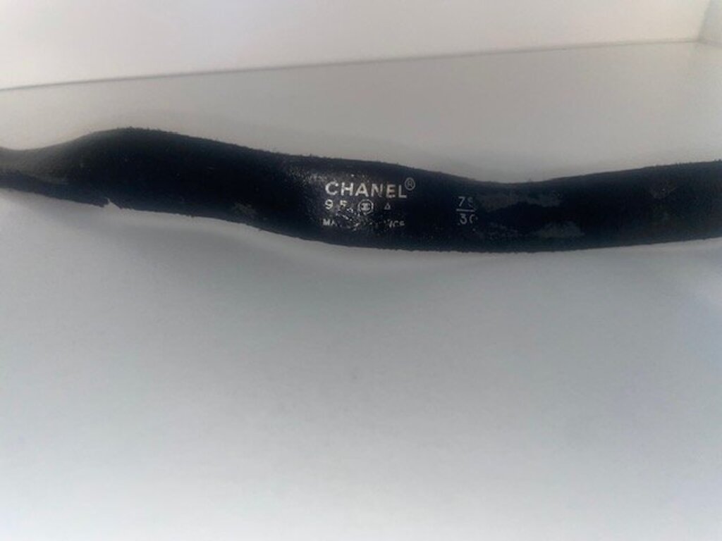 Chanel Vintage 1995 Black Leather Belt - 75/30