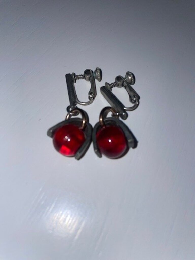 Vintage red glass cabochon clip-on earrings