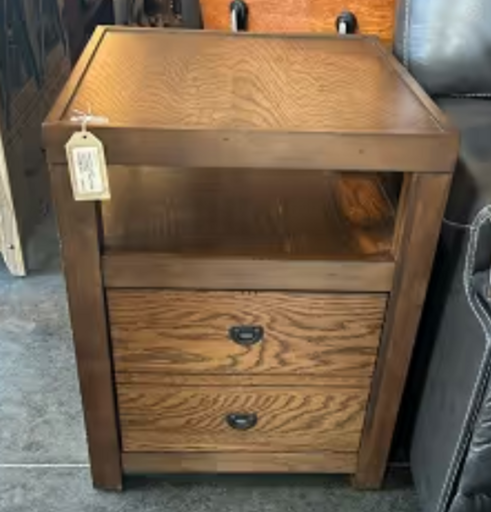 Hammary Juno Rectangular End Table - 25X22X26H