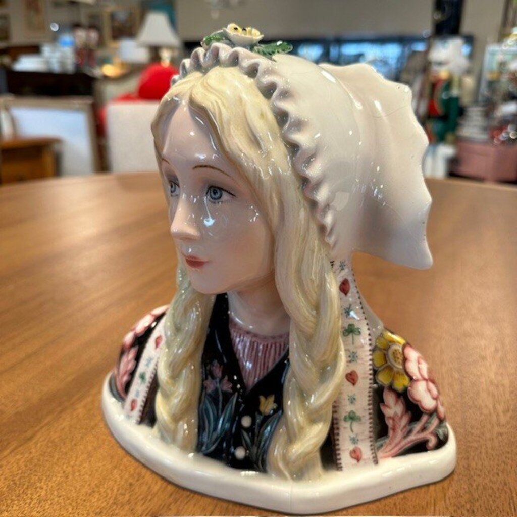 Sandro Vacchetti Ceramic Woman in Bonnet