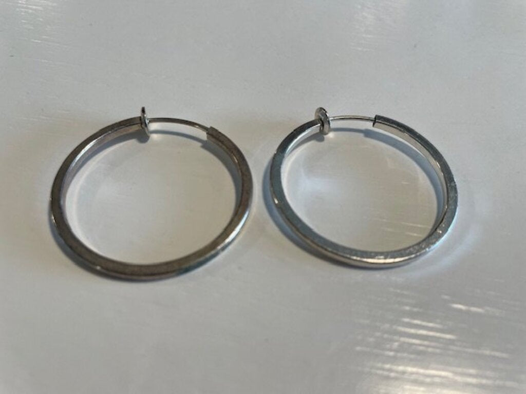 Silver-Tone Retractable Invisible Hoop Earrings