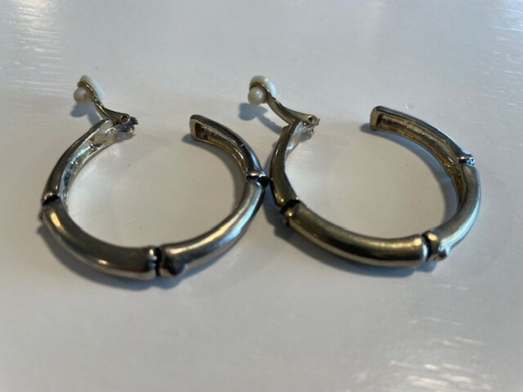 Vintage Bamboo-Style Gold-Tone Clip-On Hoop Earrings