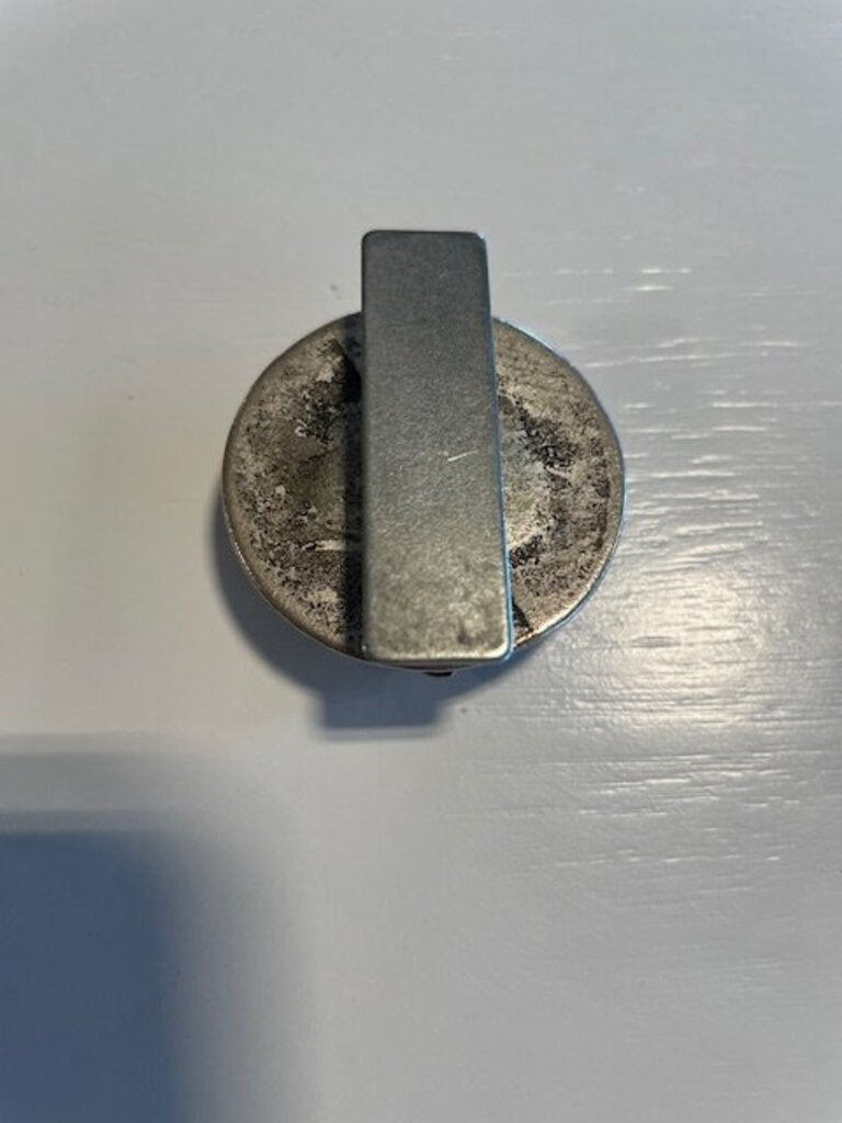 Vintage Silver-Tone Grape Vine Magnetic Scarf Clip