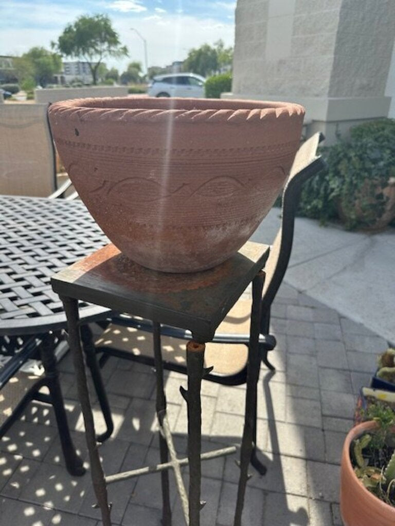 Terracotta Rope Rim Planter- 9H AS IS