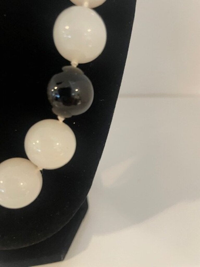 Vintage Chunky Glass Bead Necklace