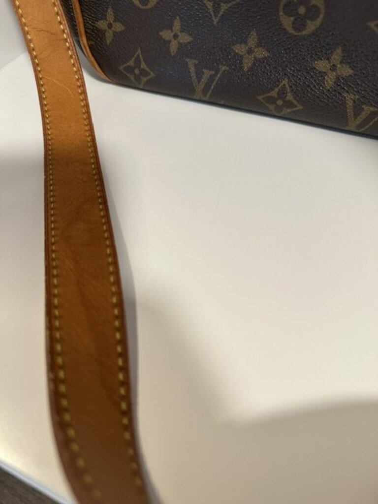 Louis Vuitton Monogram Canvas Hudson GM Shoulder Bag - AS IS