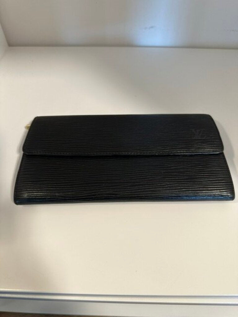 Louis Vuitton Black Epi Leather Sarah Long Flap Wallet