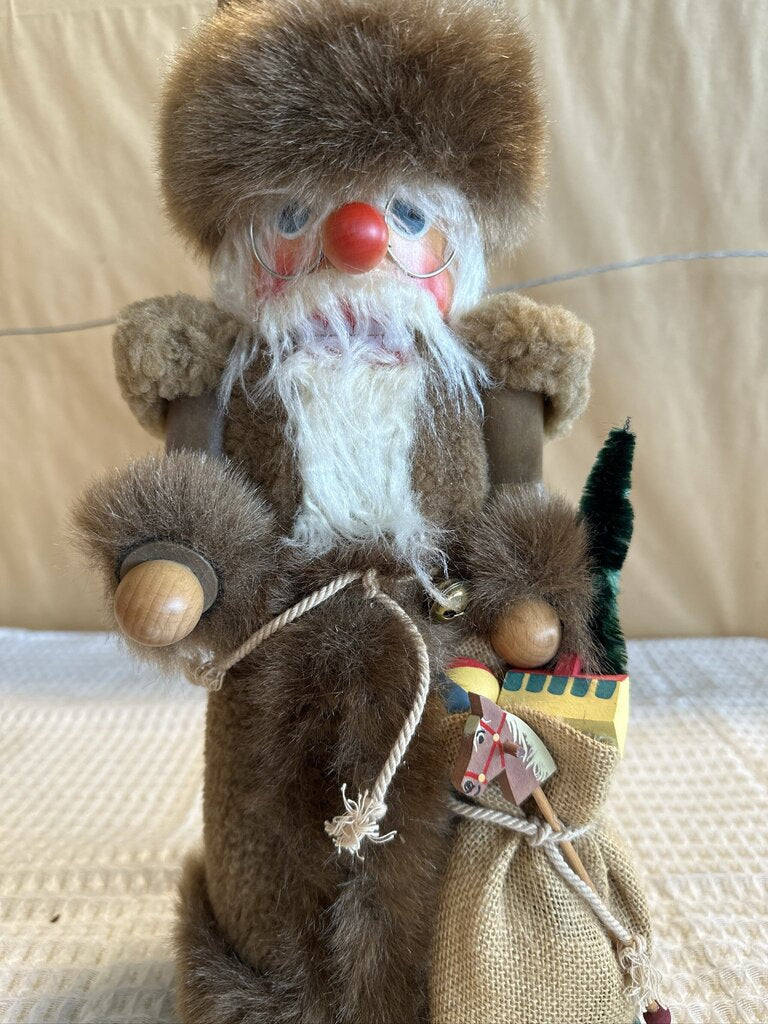Holzkunst Christian Ulbricht Russet Nutcracker- 7X16X7