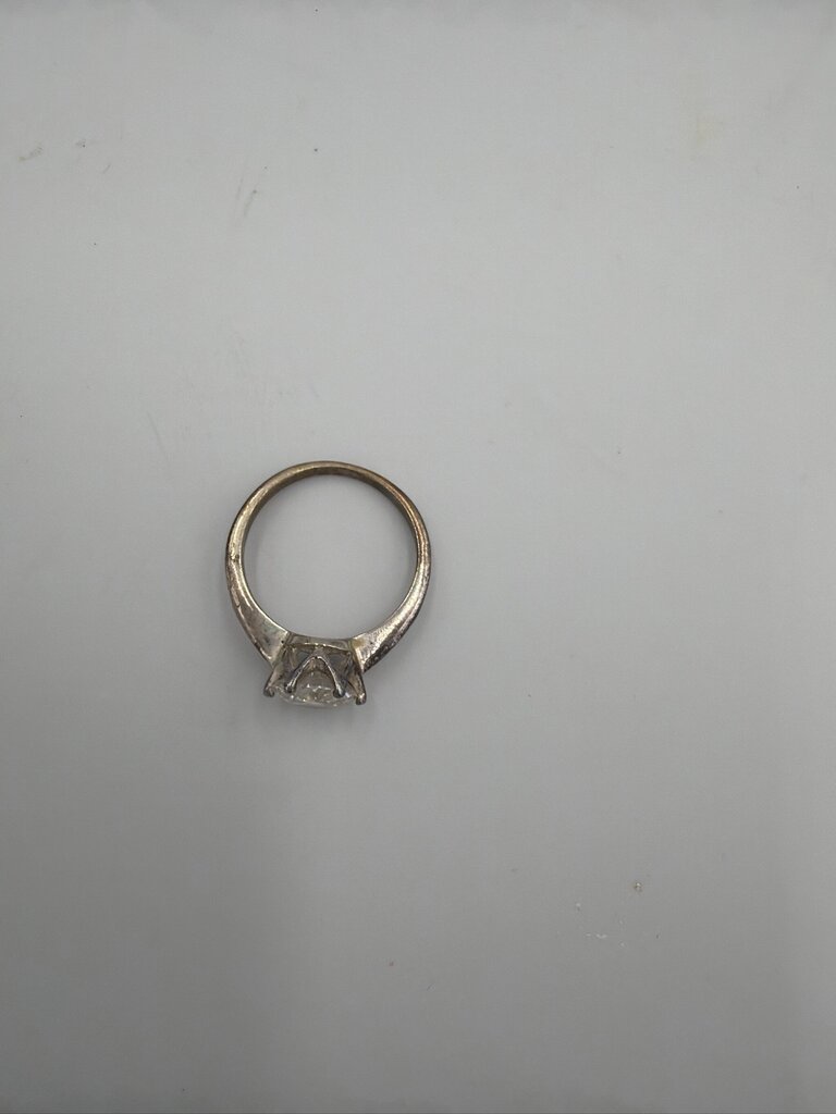 6-Prong Classic Cubic Zirconia Solitaire Ring - Size 6