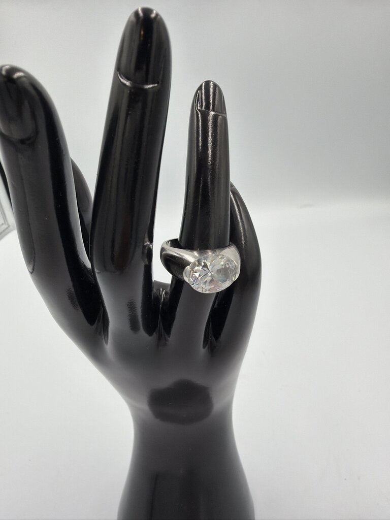 Modernist Chunky Half-Bezel Oval Solitaire Costume Ring - Size 7
