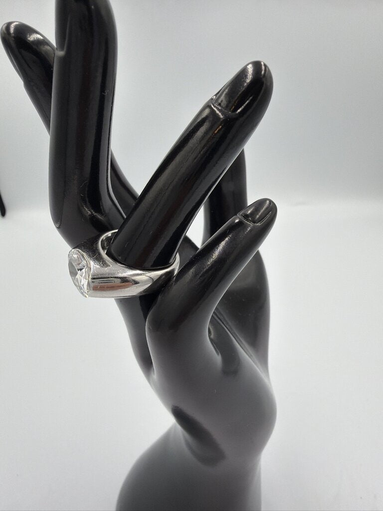 Modernist Chunky Half-Bezel Oval Solitaire Costume Ring - Size 7