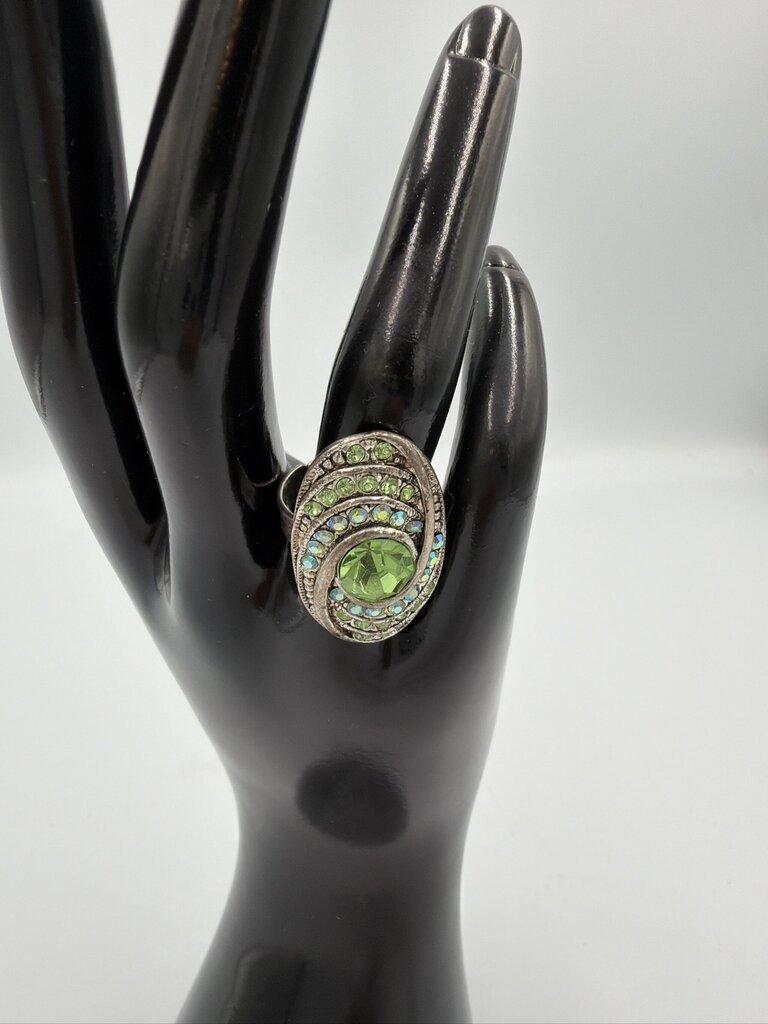 Green Aurora Borealis Swirl Ring - size 7.5