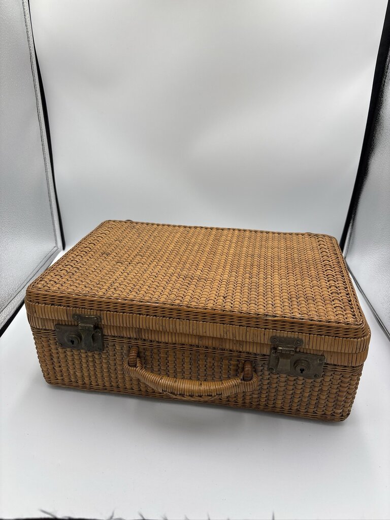 Vintage Rattan Picnic Basket - 15X1