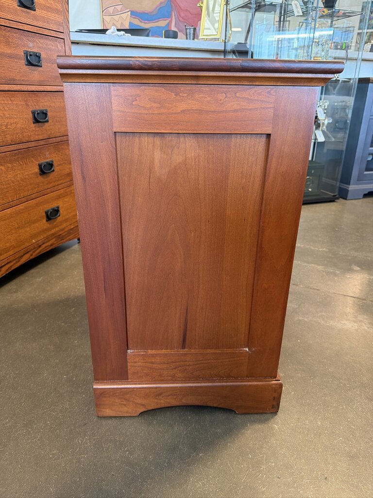 Bentwood Furniture 3 Drawer Nightstand- 26X18X30.5