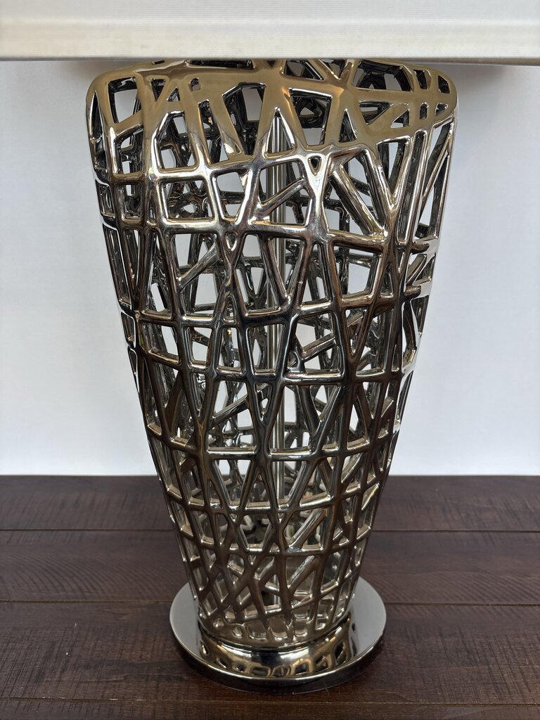 Nova Birds Nest Heart Chrome Lamp- 18.5X10X30H