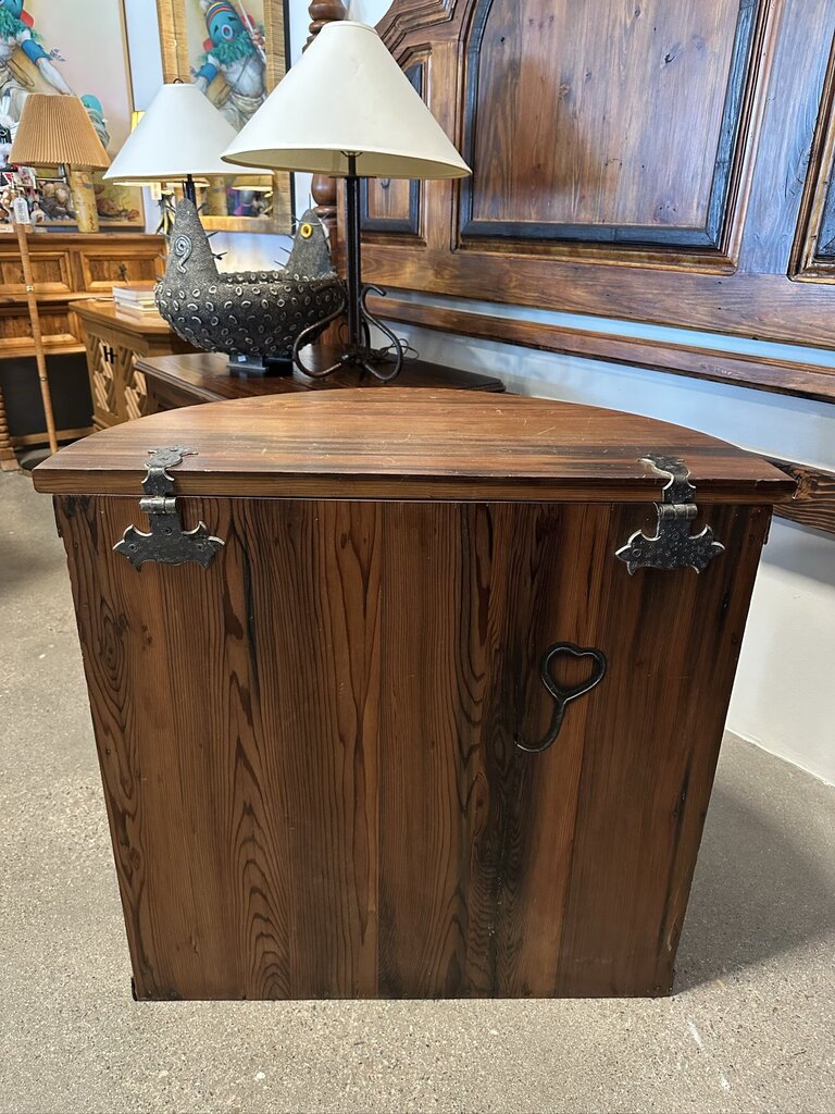 Arnold's Pickle Reclaimed Redwood Demilune Hamper - 31.5X19X31H