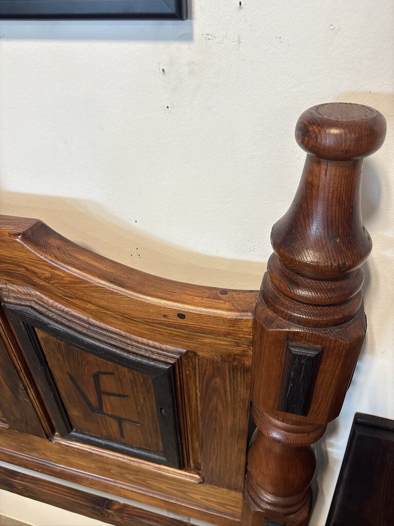 Arnold's Pickle Reclaimed Redwood King Headboard - 84X5X72H