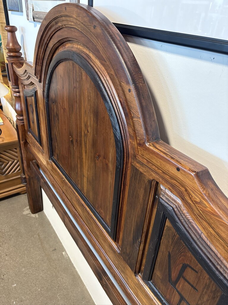 Arnold's Pickle Reclaimed Redwood King Headboard - 84X5X72H