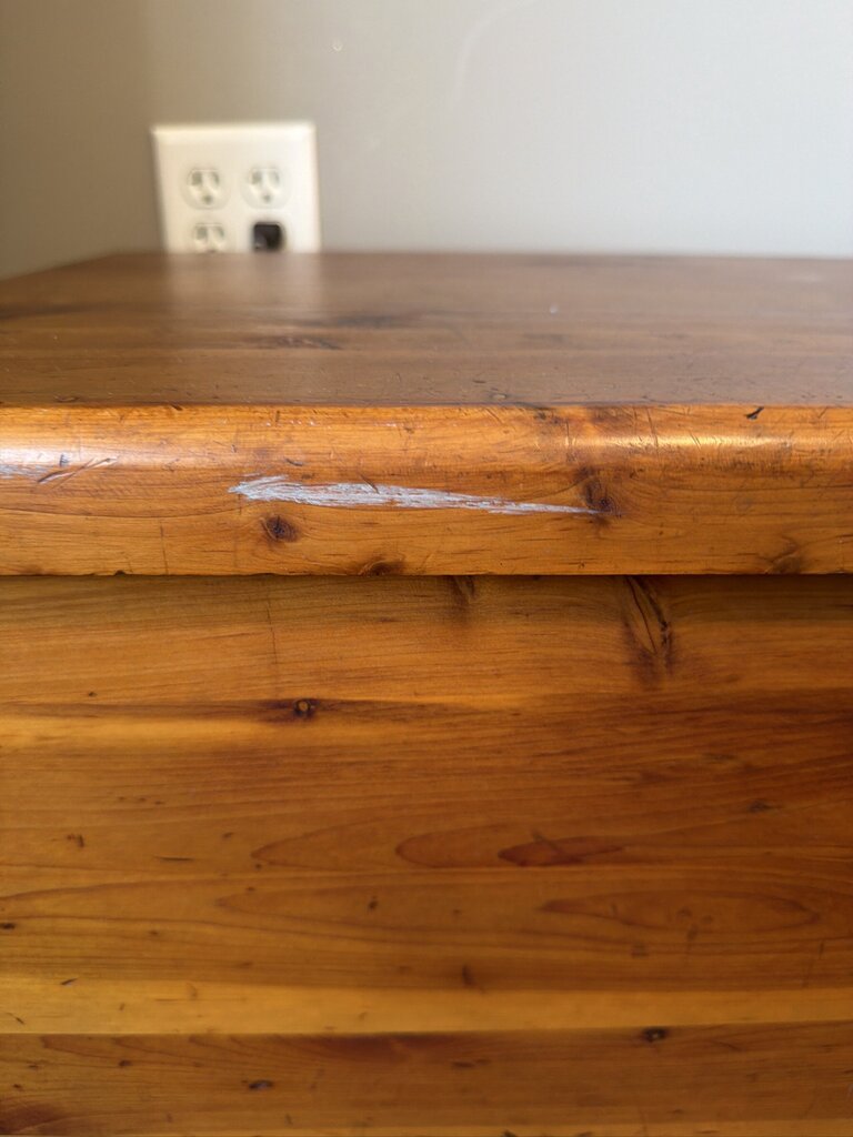 Vintage Lane Cedar Chest- 47.5X18.5X17H