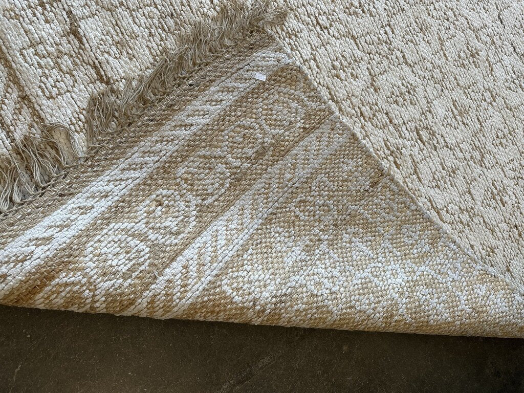 Cream & Tan Woven Rug W/ Fringe- 7'8" X 9'9"