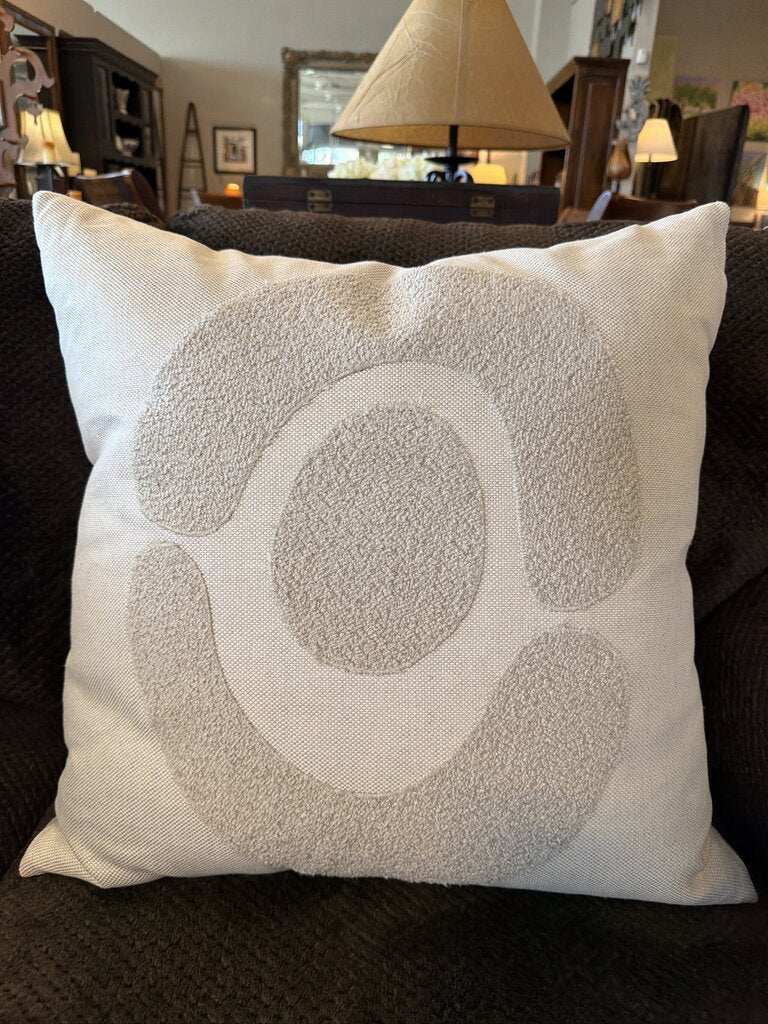 V Rugs & Home Cream Textured Pillow | - 23X23