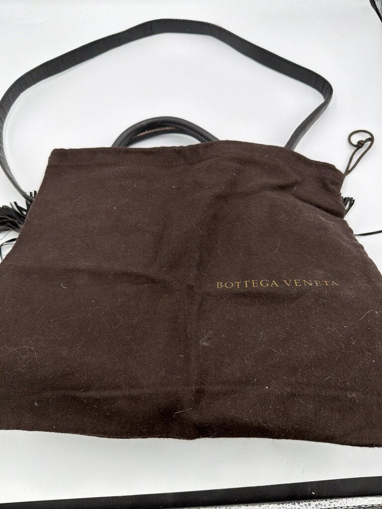 Bottega Veneta Nero Woven Leather Bowler Satchel Bag Description