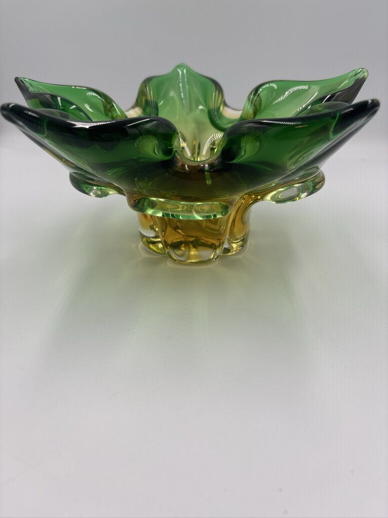 Vintage Art Glass Green Star Bowl- 9X8X5