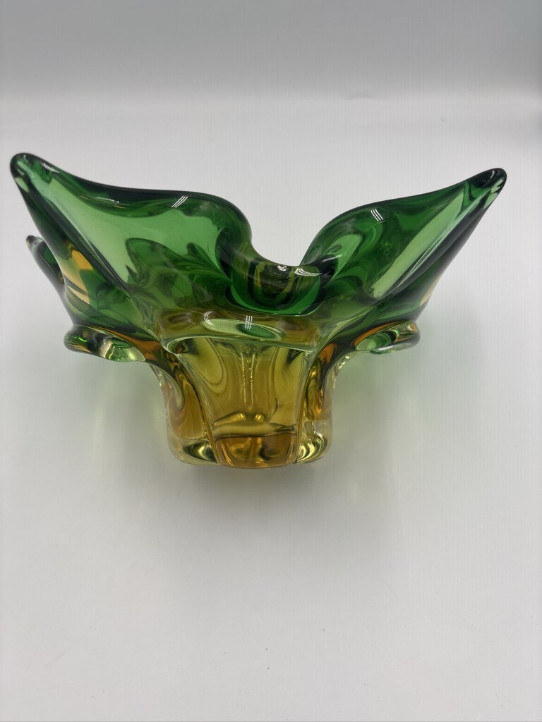 Vintage Art Glass Green Star Bowl- 9X8X5