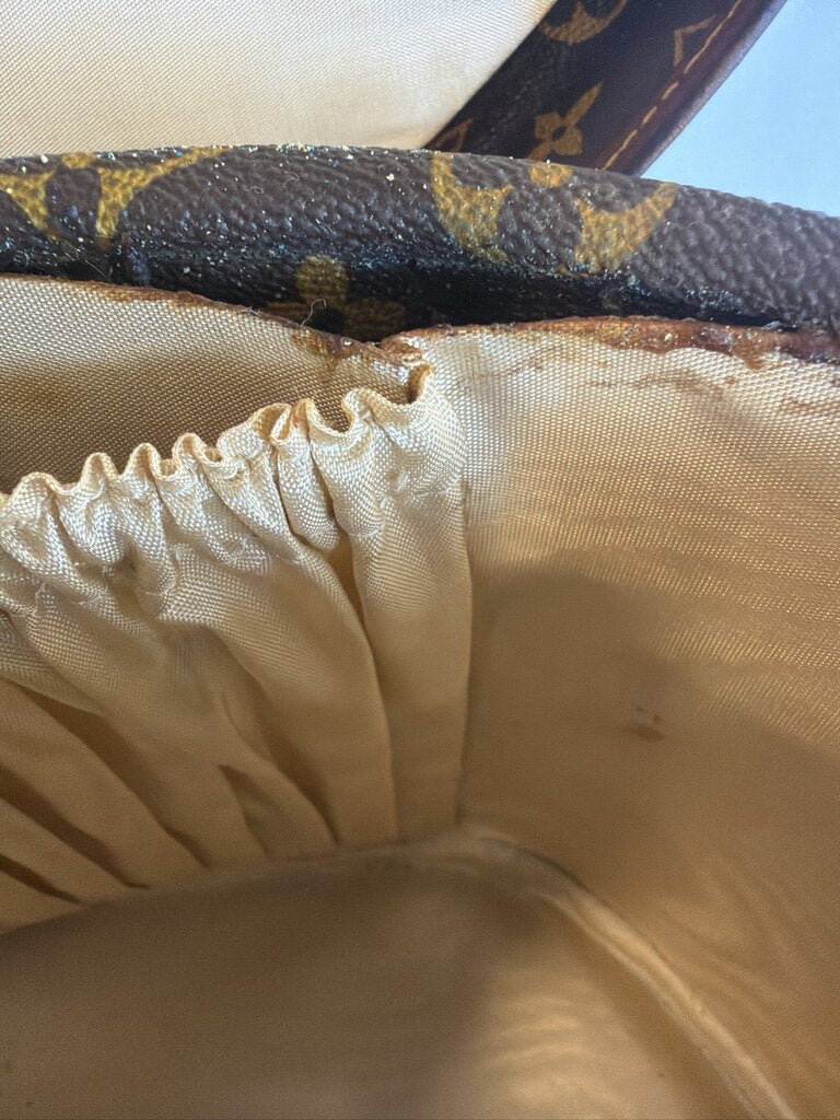 Louis Vuitton Monogram Boite Chapeau 40