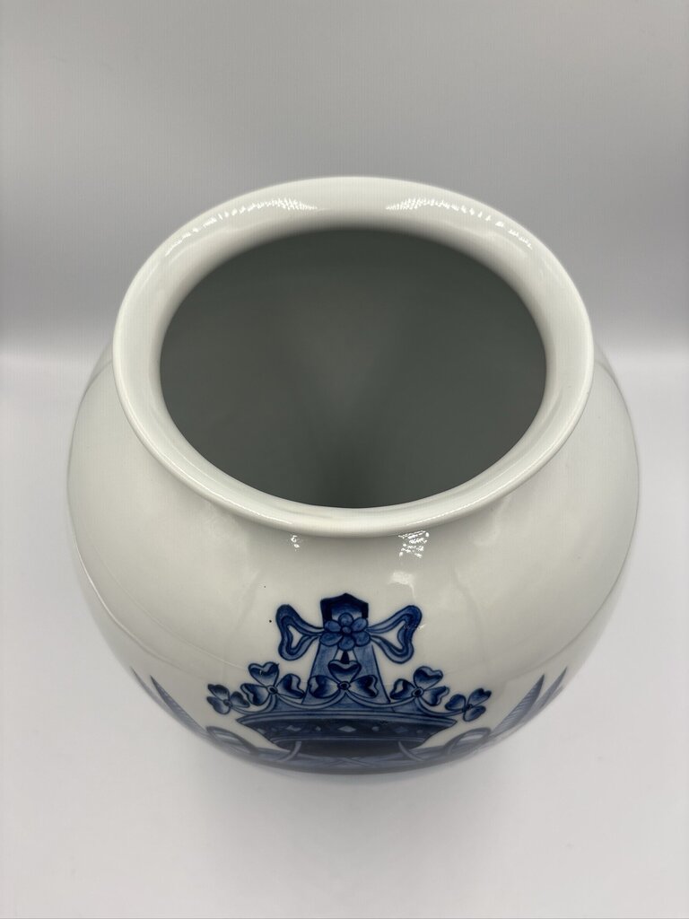 Authentic Models Van Baltimore Dutch Tobacco Jar - 8X8X14H