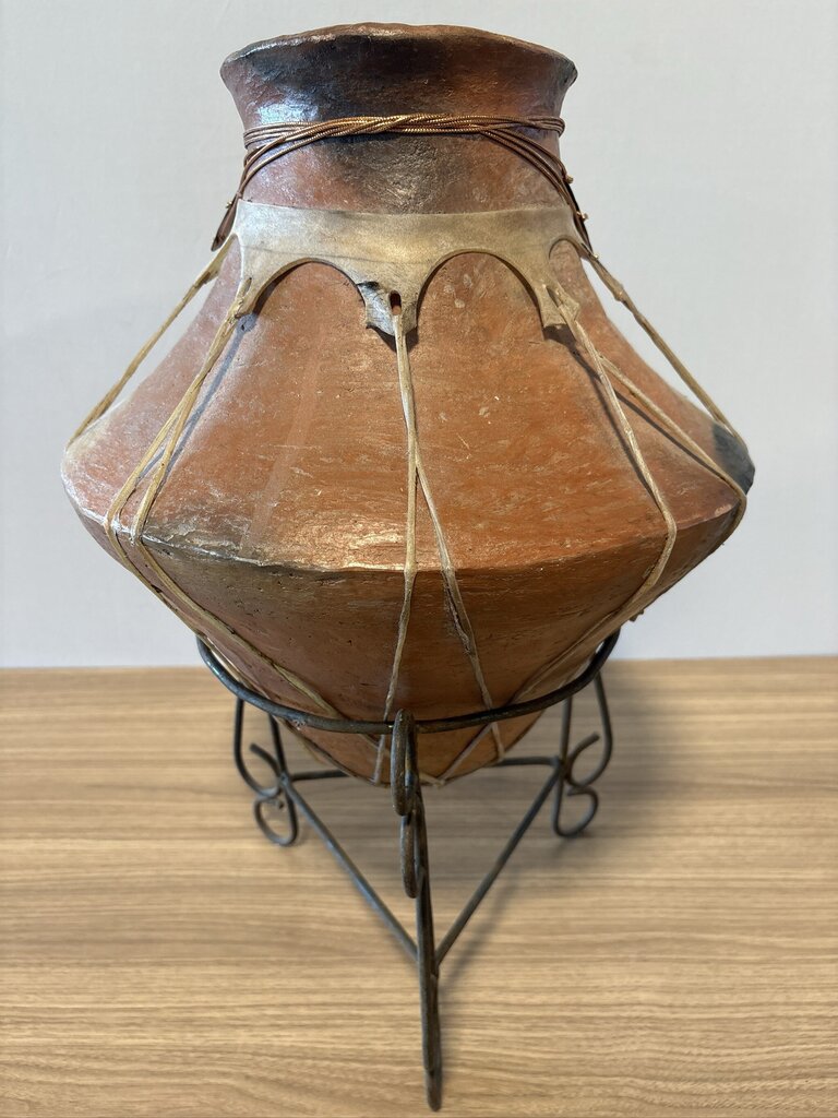 SW Terra Cotta Pot W/ Copper Accents On Stand- 15X15X22