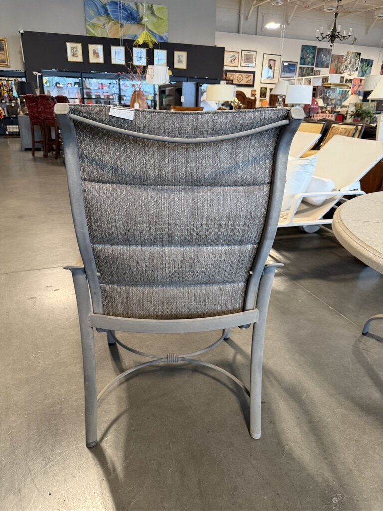 Tropitone Round Dining Set W/ 5 Sling Chairs- 63"
