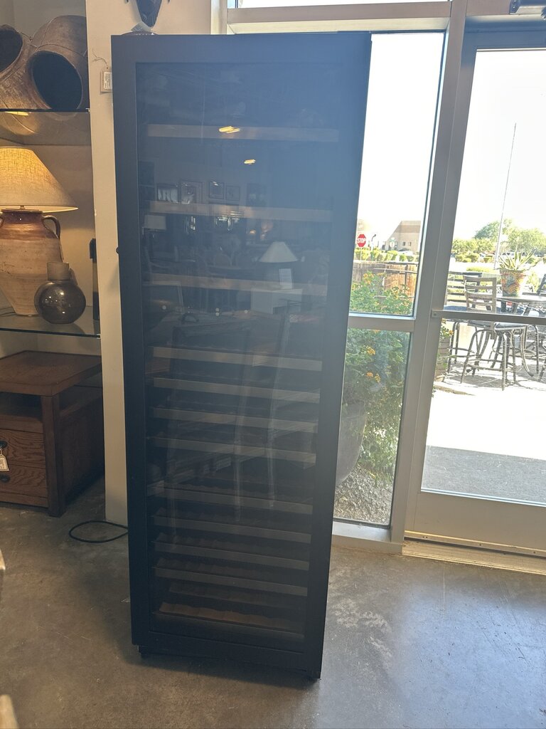 Allavino FlexCount 172-Btl.Dual Zone Wine Refrigerator -24X29X72