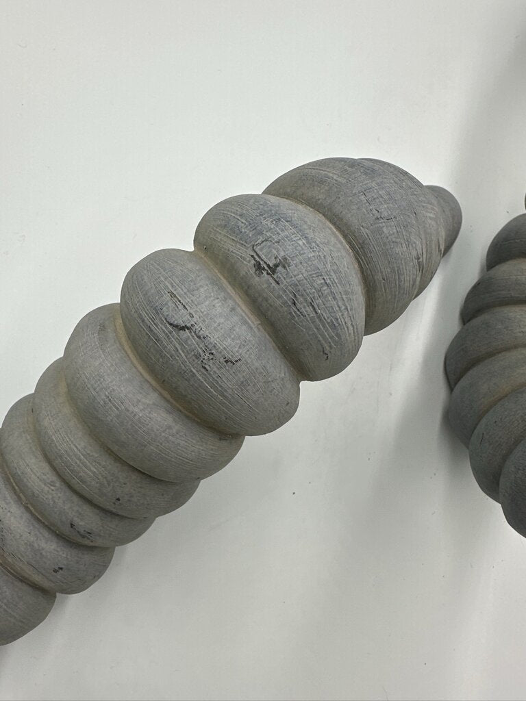 Grey Inch Worms- 3X16X9H- Pair