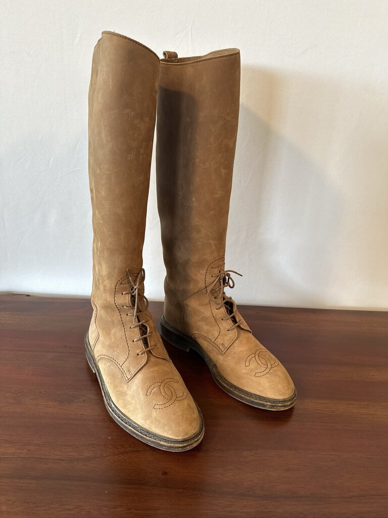 Vintage CHANEL Resort 2011 Nubuck Leather Lace-Up Tall Riding Boots 38.5