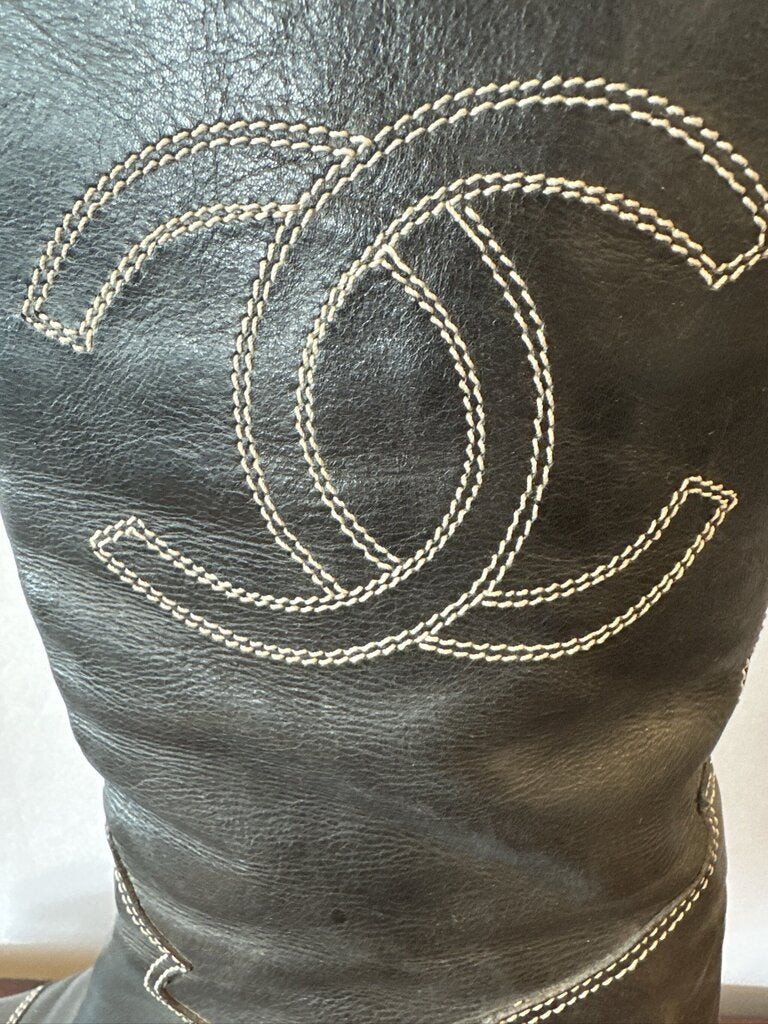 Vintage Chanel Interlocking CC Black Leather Cap-Toe Western Cowboy Boots Size IT 38 / US 7.5